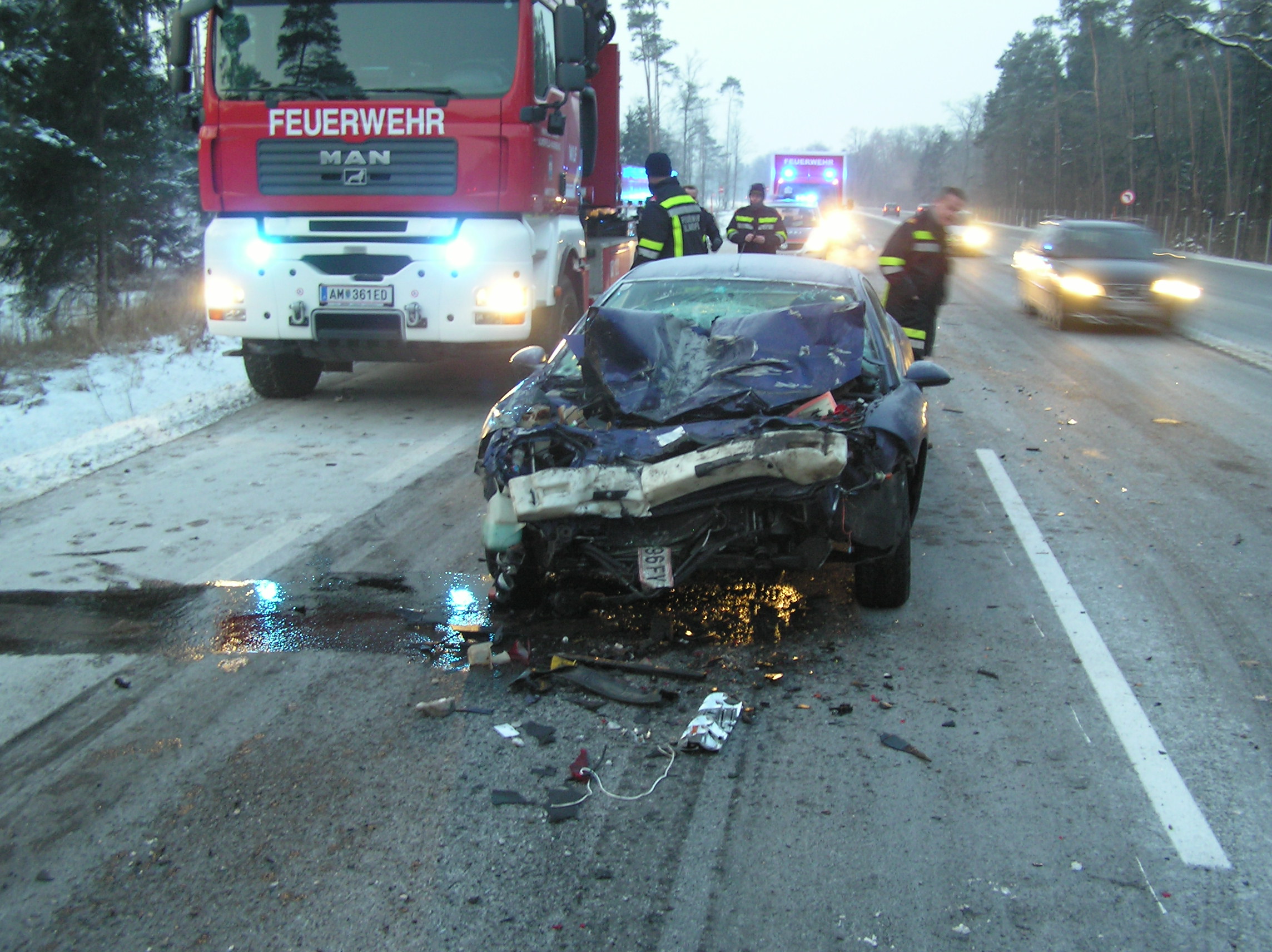 13_02_12_Verkehrsunfall B121