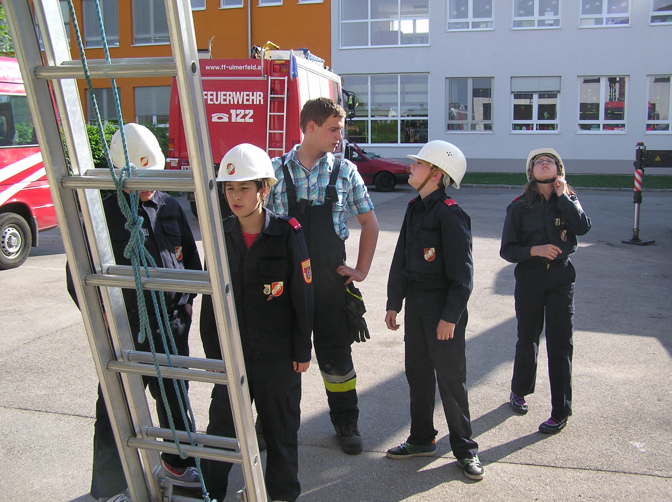 04_05_12FJ_Rettenaush�hen