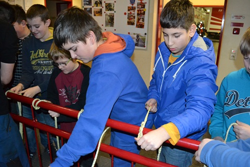 FJ 21.02.2013Leinen und knoten